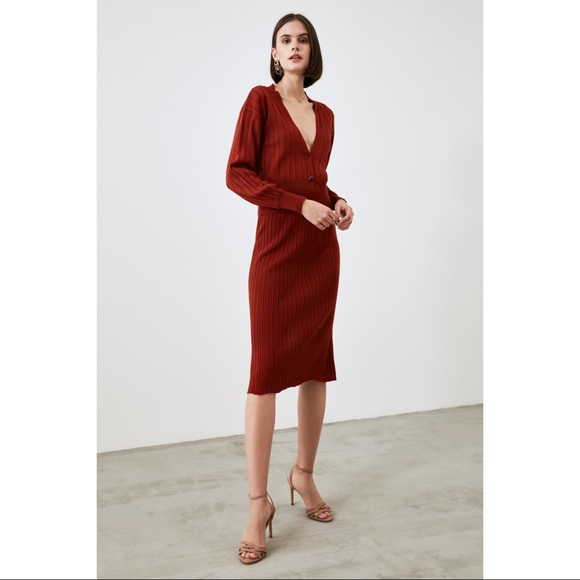 2 Piece Red Knitwear V Neck Cardigan Skirt Set - Picture 2 of 5